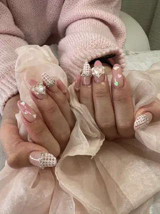 ネイル AOAQUA SHIORIのネイルデザイン