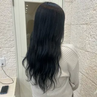 ロング カラー 安原 百愛のヘアスタイル