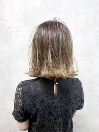 ミディアム カラー still .のヘアスタイル