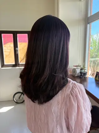 カラー ミディアムレイヤー/ 艶カラーNorikaのヘアスタイル