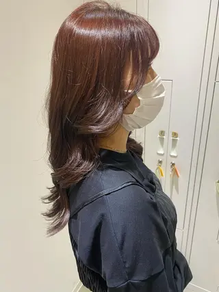 セミロング 伊藤 愛美のヘアスタイル