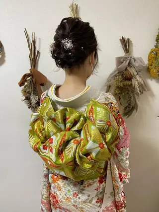 ミディアム ヘアアレンジ ヘアアンドメイクムタ 新居のヘアスタイル