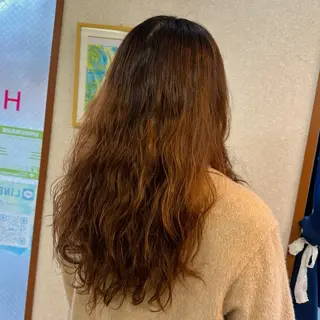 ロング 三原 友美のヘアスタイル