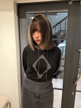 ショート ミカ/名駅/レイヤー /ブリーチなしカラーのヘアスタイル