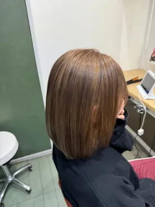 ミディアム カラー 大塚 しおりのヘアスタイル