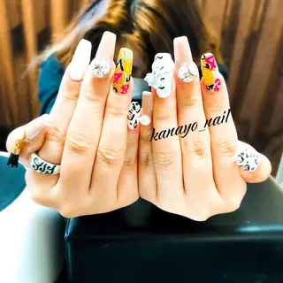 ネイル 居田 袈奈代のネイルデザイン