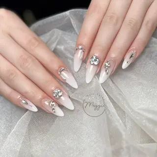 ネイル Maggie Nail🦩のネイルデザイン