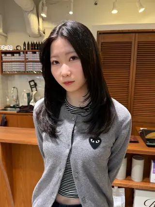 セミロング レイヤーカット 縮毛矯正 高杉颯汰のヘアスタイル
