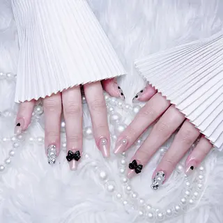 ネイル Ugirl Nail Pinpin🤍のネイルデザイン