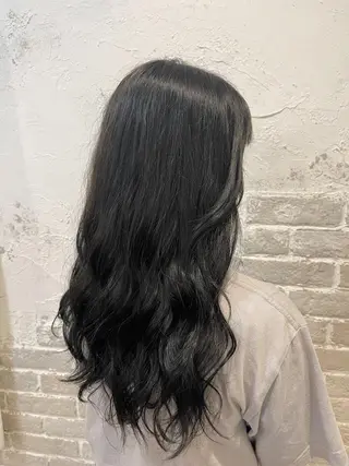 ロング カラー 中堀 遥のヘアスタイル
