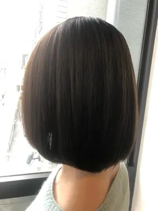 ショート カラー 髪質改善＆ブリーチ 伊勢　祐一郎のヘアスタイル