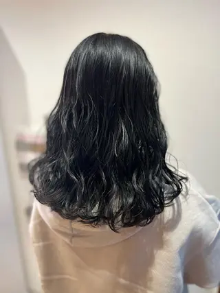 ミディアム カラー 蓮見  友里のヘアスタイル