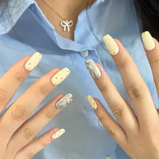 ネイル nailist mana𖤐´-のネイルデザイン