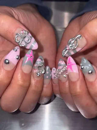 ネイル 🎶個性派ネイル💅 /Komachi❤️のマツエク・マツパデザイン