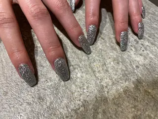 ネイル 【やり放題専門店】 スカルプ＆長さ出しのネイルデザイン