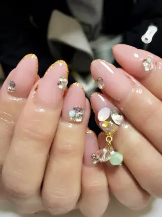 ネイル 吉冨 光恵のネイルデザイン