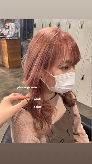 セミロング カラー パーマ ヘアアレンジ メンズ キッズ ネイル マツエク・マツパ 透明感カラー・レイヤ ー🎀amika🎀のヘアスタイル