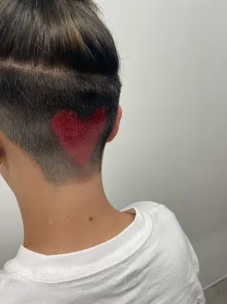ミディアム カラー yuika .のヘアスタイル