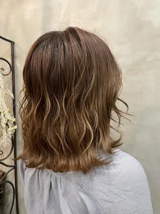 ミディアム カラー ヘアアレンジ 【ピンク/韓国ヘア/ ヘアセット】亜海のヘアスタイル