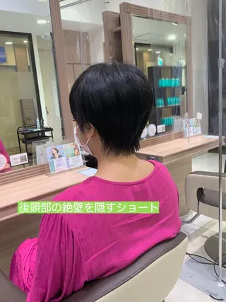 ショート ショート、ボブ/ 川鍋薫のヘアスタイル