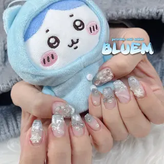 ネイル BLUEM なな🐶のネイルデザイン