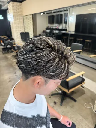 カラー メンズ 🌟小顔レイヤー× 赤み消し透明感カラーのヘアスタイル