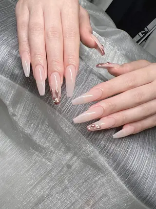 ネイル Lee Nails チップ長さだし専門店のネイルデザイン