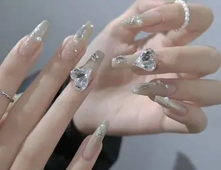 ネイル VIVIAN リサのネイルデザイン