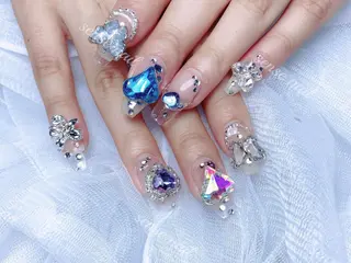 ネイル Queening 🦋のネイルデザイン