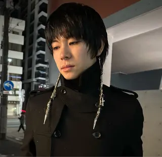 ショート ヘアアレンジ メンズ 顔周りデザイン/ ハイトーン/多田悠馬のヘアスタイル