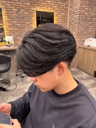 メンズ 🪽直毛男子の救世主 🪽フェザーパーマのヘアスタイル