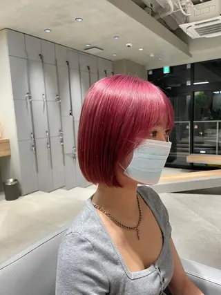 ショート カラー ハイトーンカラー/ ダブルカラー/EMIのヘアスタイル