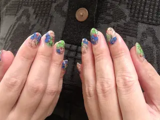 ネイル mano nella manoのネイルデザイン