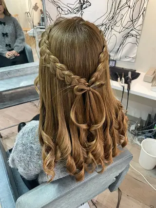 ヘアアレンジ ヘア&メイク💄 TAIKIのヘアスタイル