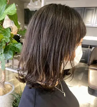 ミディアム 表参道ミディアム レイヤー山岸季生のヘアスタイル