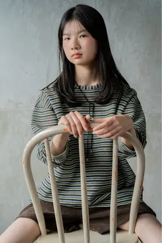 セミロング さの あやねのヘアスタイル