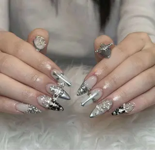 ネイル Julli NailStudioのネイルデザイン