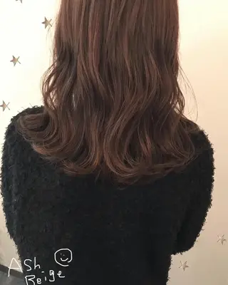 ミディアム カラー 市川 千夏のヘアスタイル