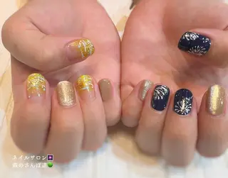 ネイル ショートネイル 森のさんぽ道のネイルデザイン