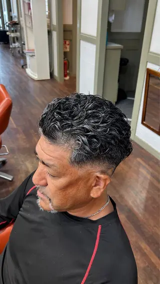 パーマ メンズ 水野 志陽のヘアスタイル