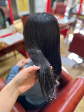 ロング カラー 米倉 麻衣のヘアスタイル