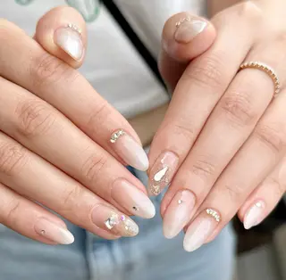 ネイル 新山 聖のネイルデザイン