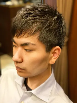 ショート メンズ 波岡 萩斗のヘアスタイル