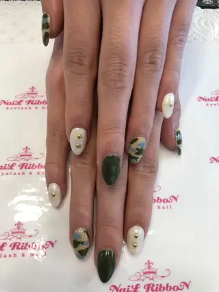 ネイル ネイルリボン 受付スタッフのネイルデザイン