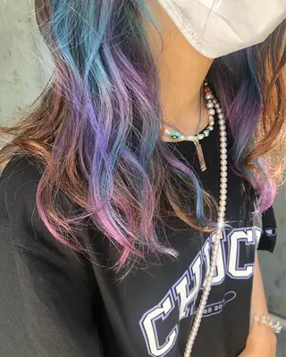 セミロング カラー 原宿サロン代表 デザインカラー伊藤卓のヘアスタイル