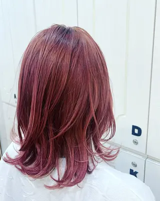 ミディアム カラー T つぐみのヘアスタイル