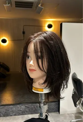 ミディアム 重里 瑠花のヘアスタイル