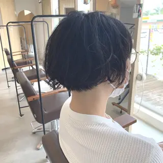 ショート パーマ 綿貫 美雪のヘアスタイル