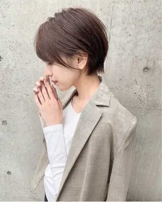 ショート カラー ❤️ブリーチなし💚 ダブルカラー平野実花のヘアスタイル