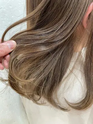 ロング カラー 斉藤 貴也のヘアスタイル